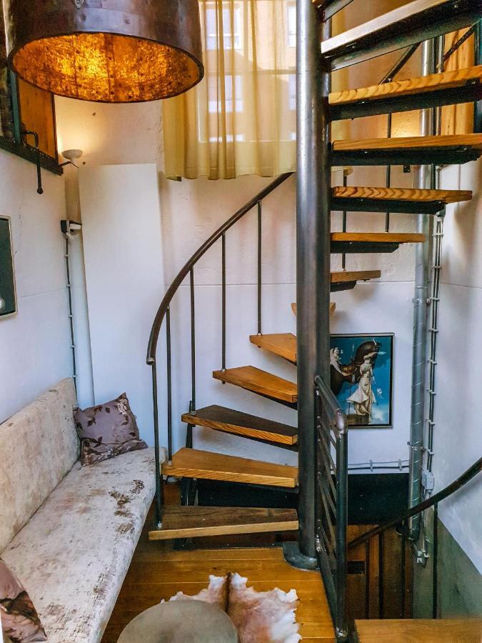 Goudse Watertoren, 'T Kleinste Woontorentje Van Nederland Гауда Екстериор снимка